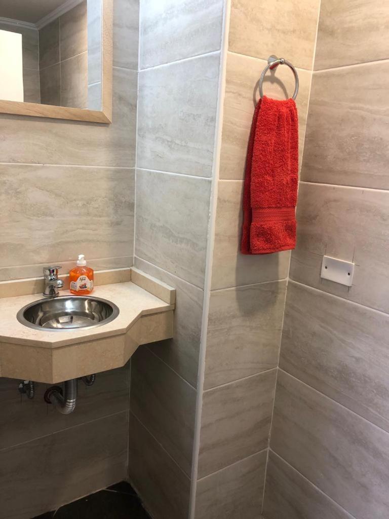 Dpto Teatro Melos Microcentro Pileta Y Cochera Apartamento